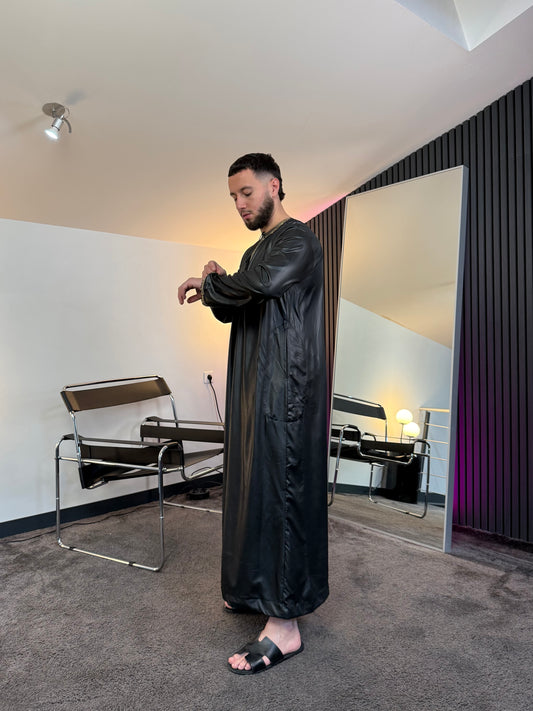 N°1 - QAMIS EMIRATI NOIR CIRÉE PRESTIGE HOMME DUBAÏ