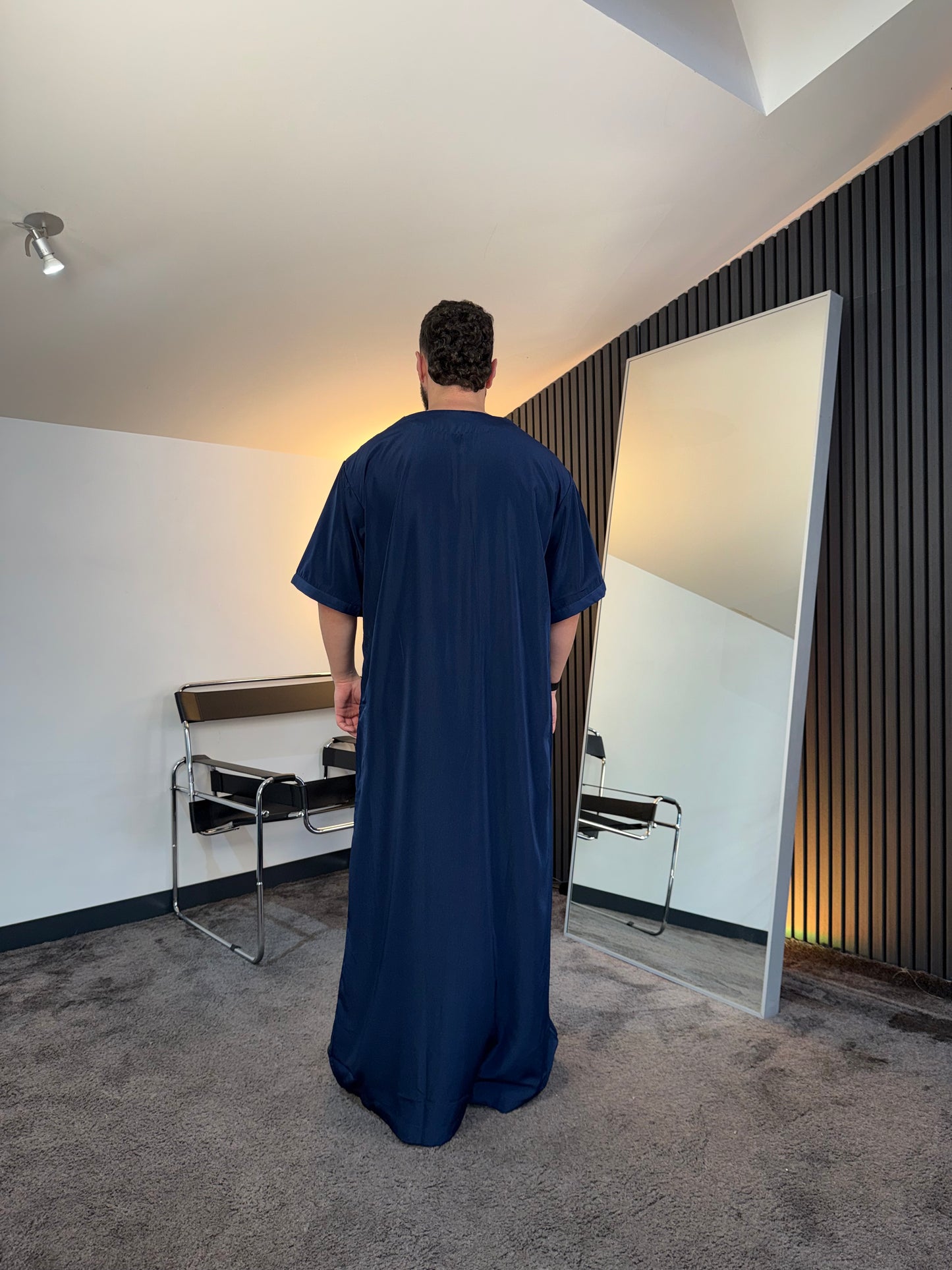 N°6 - QAMIS MANCHES COURTES  BLEU PRESTIGE FINITION BRODÉE HOMME