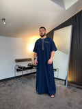 N°6 - QAMIS MANCHES COURTES  BLEU PRESTIGE FINITION BRODÉE HOMME