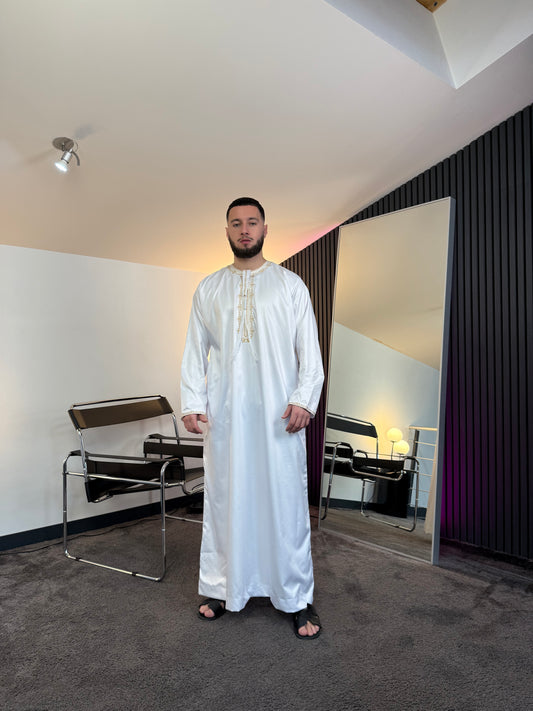 N°1 - QAMIS EMIRATI BLANC CIRÉE PRESTIGE HOMME DUBAÏ